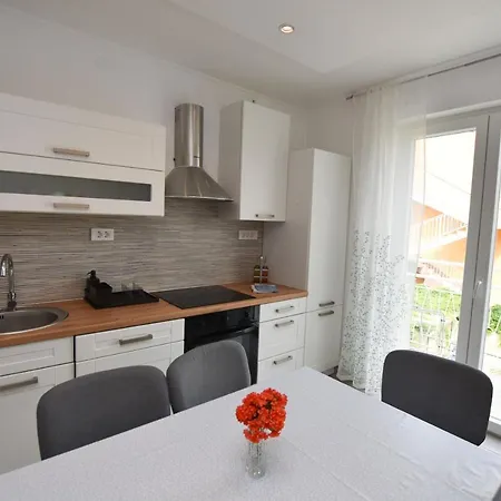 Apartments Dragica Primosten Exterior photo