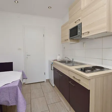 Apartments Dragica Primosten Exterior photo